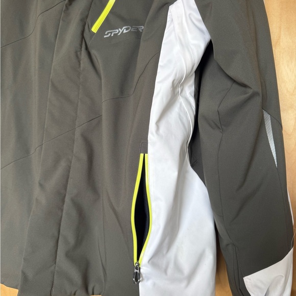 Grey and Lime Green Spyder Thinsulate ski jacket in XL. Good condition! - Picture 3 of 9